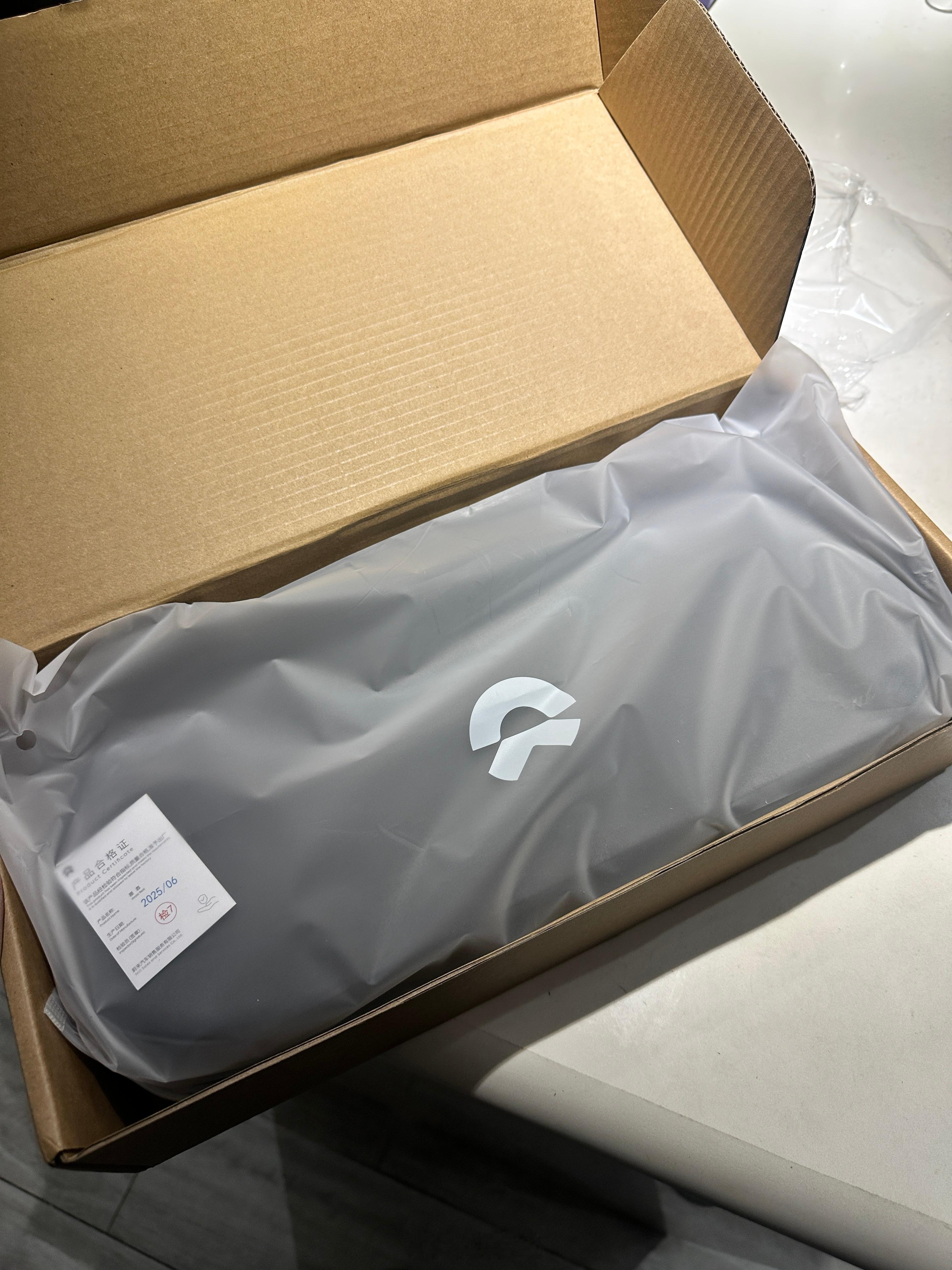 上次坐完别人蔚来上面的官方腰靠，觉得很舒服！这东西必须试过才知道是不是喜欢合适，