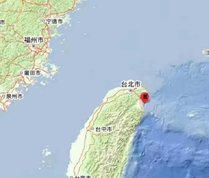 台湾省媒体人陈凤馨表示，大陆之所以没对台湾进行武力统一，根本就不是因为怕谁，更不
