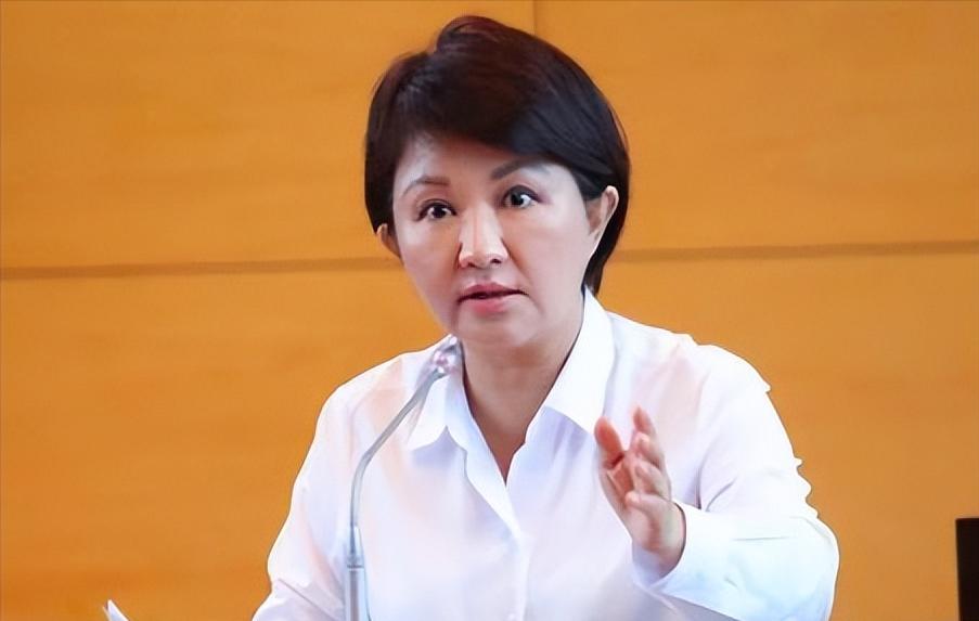 卢秀燕再表态。台媒报道，今天是520，台中市长卢秀燕继昨天呼吁赖清德做三件事，