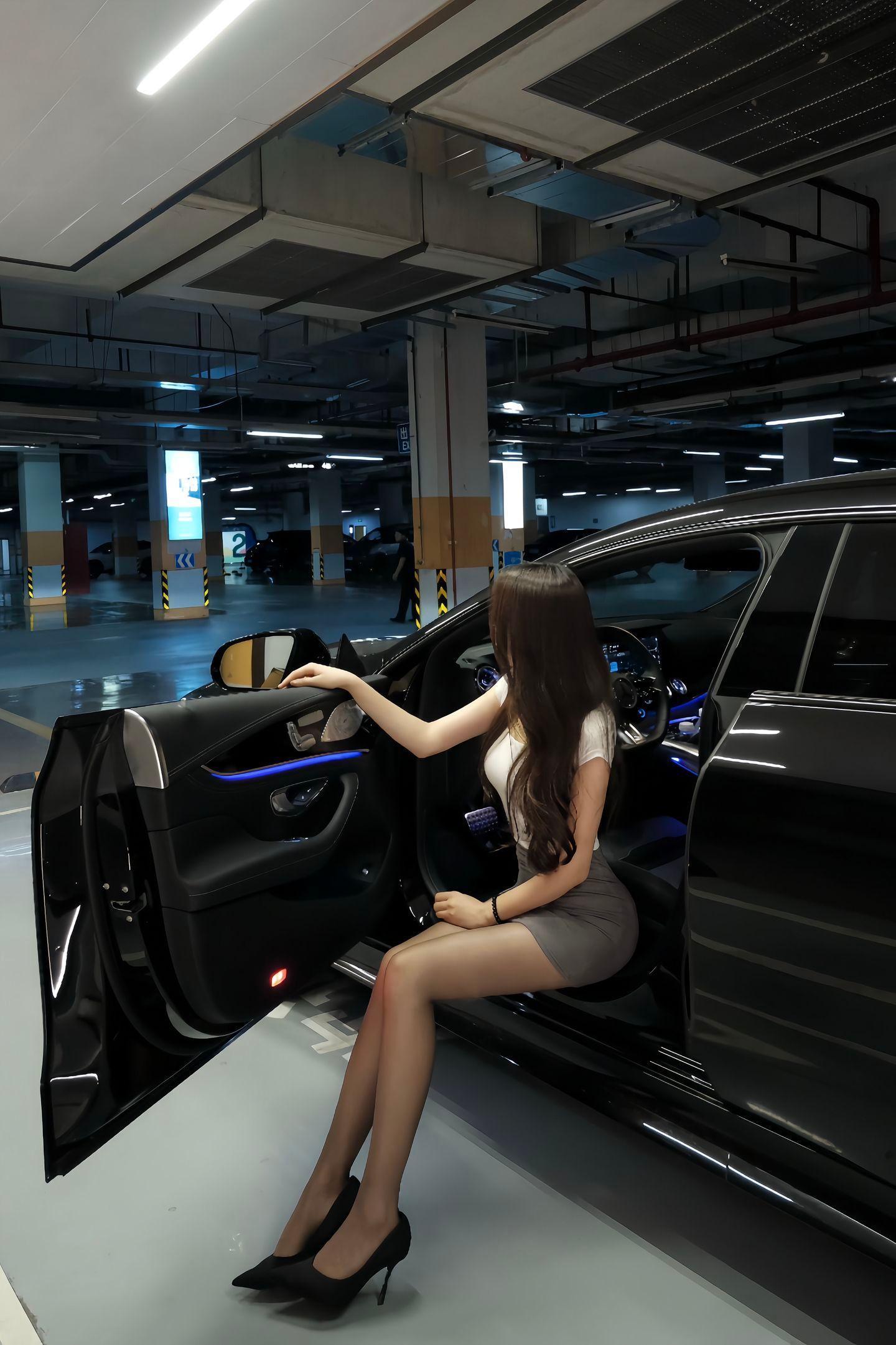 熏黑色AMG​​​