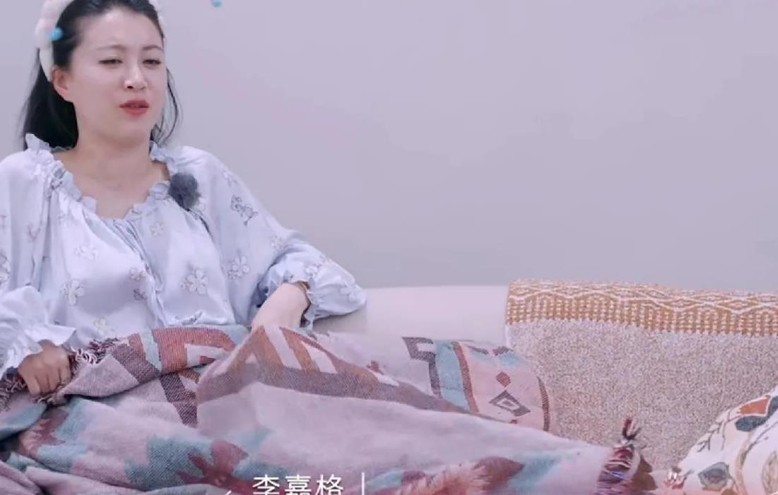 李嘉格公开辟谣：我老公创业赔光了，豪门梦全是瞎扯！网上铺天盖地说她嫁入亿万豪门，
