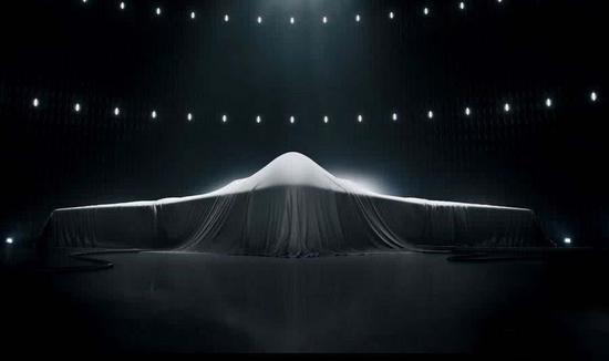 轰20快点官宣吧，然后早日入列空军，实现常态化到美国佬本土附近航行自由，明年就是