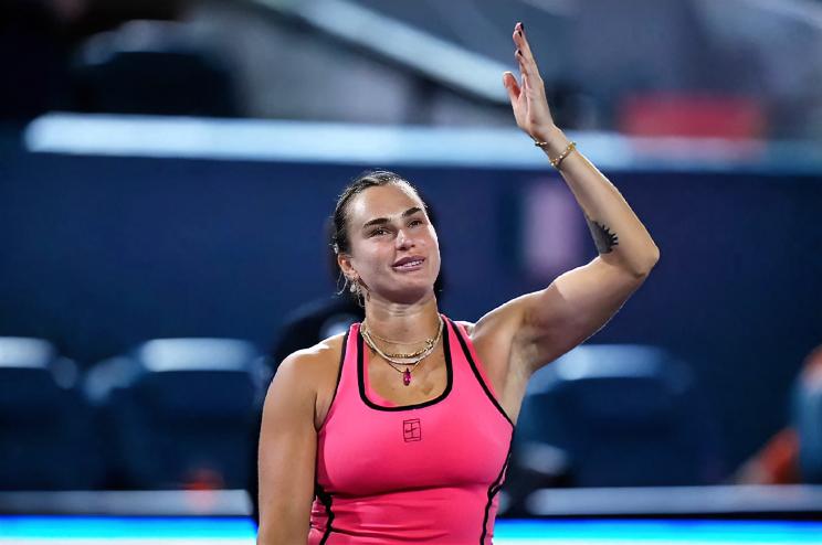 萨巴伦卡：还有谁？萨巴伦卡：还有谁？在6-4、6-4战胜黑马巴普蒂斯特后，萨