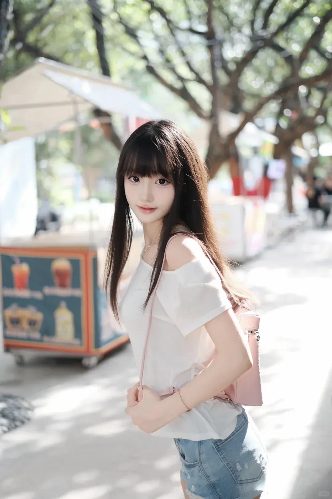 清纯甜美的样子漂亮吗走过秋日的风景有哪些美女让人过目难忘？分享唯美的美照
