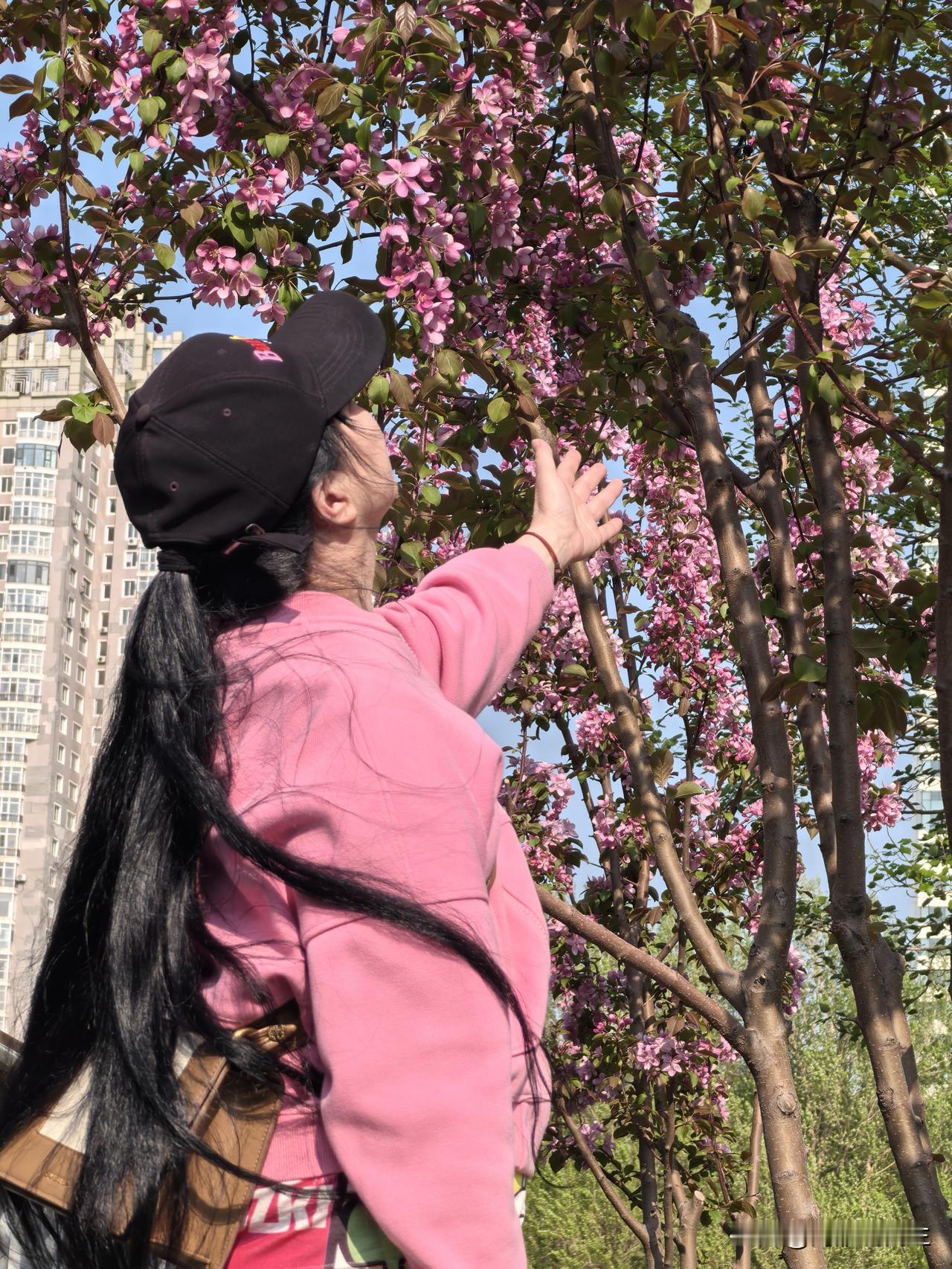 各行各业收入都是下降的趋势，你以为三四千很少，可你知道么？多少人连这个工资都拿不