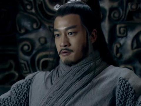 项羽为啥在垓下丢弃十万楚军，只带800精骑突围？原因很现实。十万楚军被刘邦