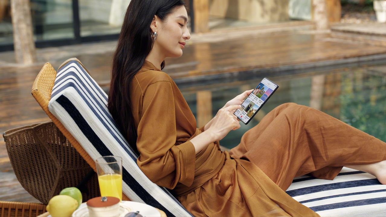 终于在门店摸到了华为PuraXMax，这一刻我懂了为什么高端折叠屏能卖这么火