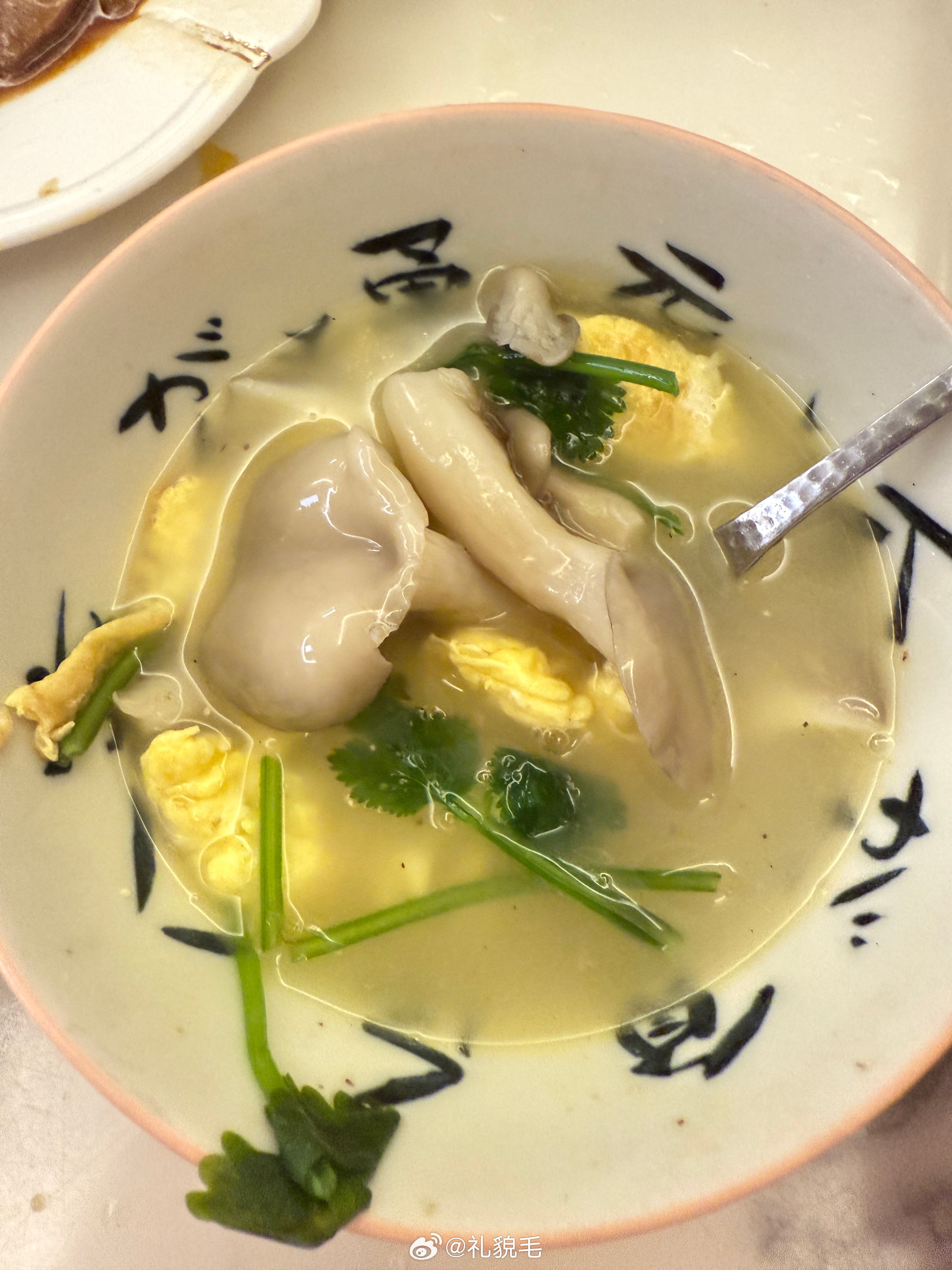 真的生气了首先是我中午说了煮蘑菇鸡蛋汤，没人听见其次大概说了十次我不吃卤水老豆腐