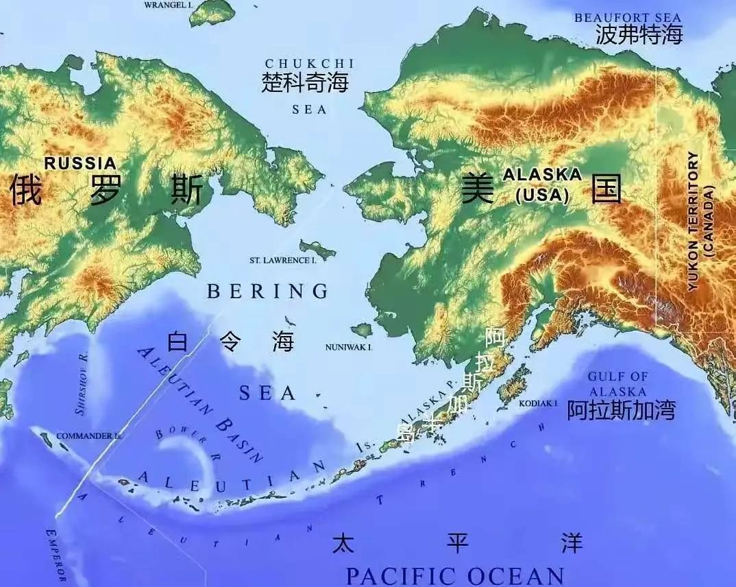 阿拉斯加这地儿邪乎得很！明明和西伯利亚就隔了个白令海峡，最近的地儿扔块石头都能溅