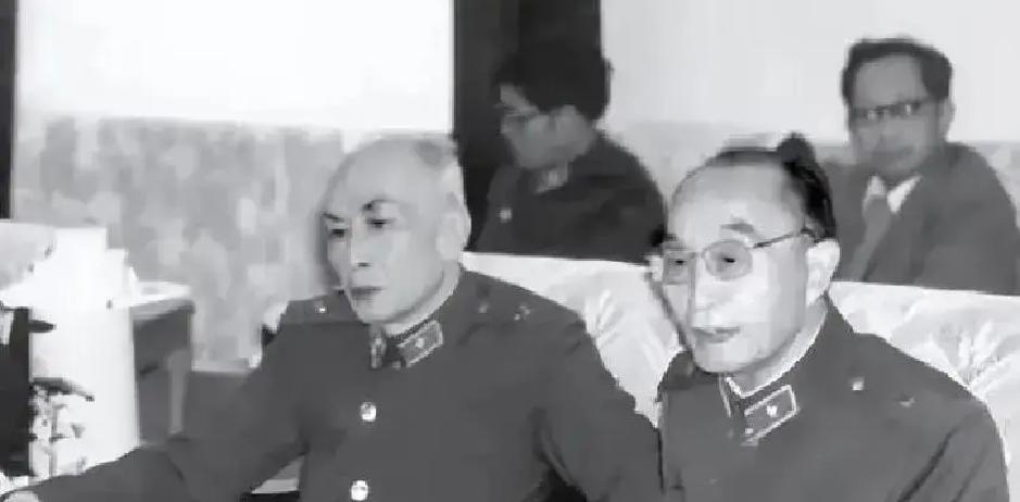 1953年彭德怀与陈毅当众大吵一架，陈毅当场质问：我支持你工作，那谁来支持我的工作呀？历史真相揭秘？