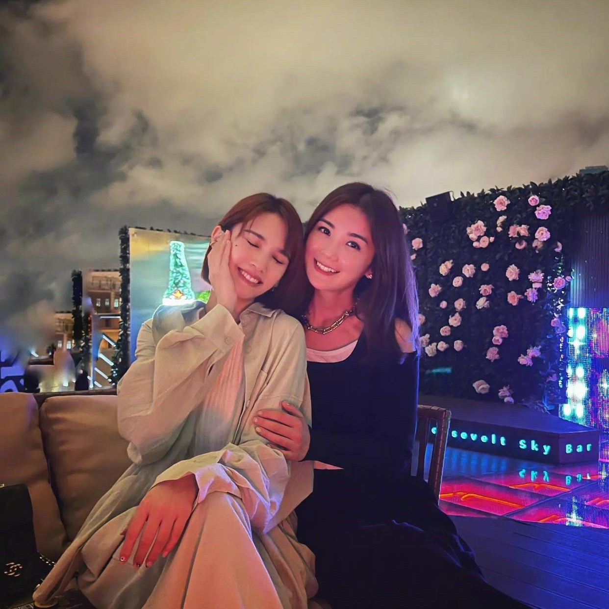 杨丞琳与蔡卓妍、陈妍希聚会，闺蜜的合影只有女人们才会懂得！