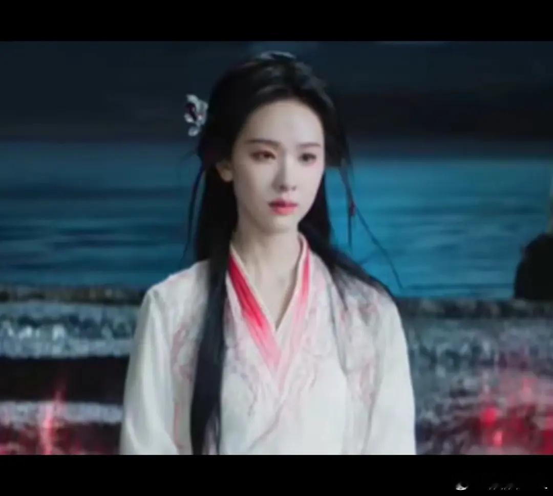 对面露芜衣搁哪痛哭流涕呢陈都灵搁这走神，看得人火大