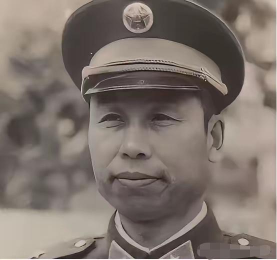 他是老山战场上唯一没熬出将军的师长，只因对着首长喊出“首长，战士流的是血，不是自