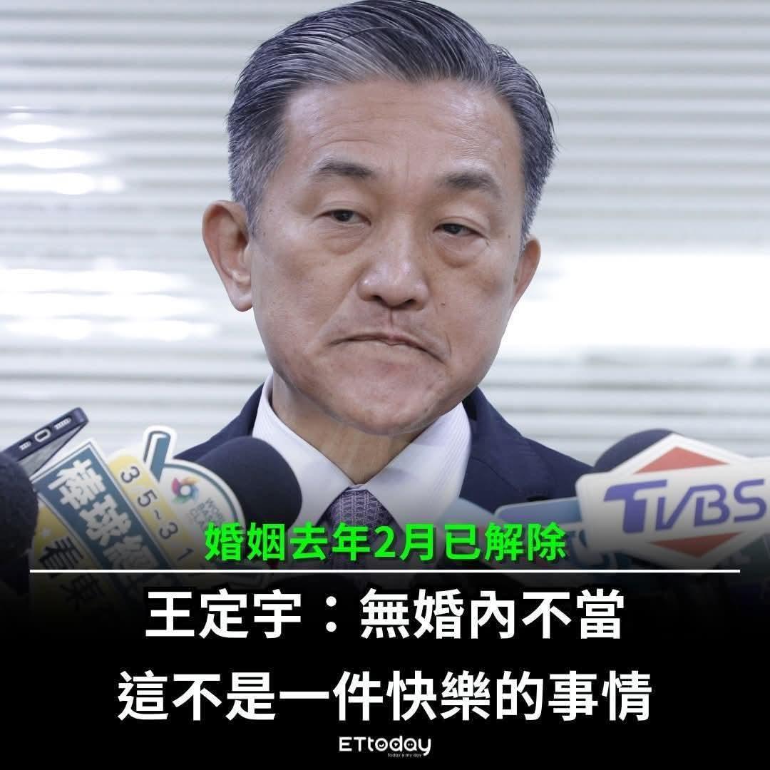 说真的，睡了人家爽了免房租住豪宅，他还不快乐？😂😂😂😂