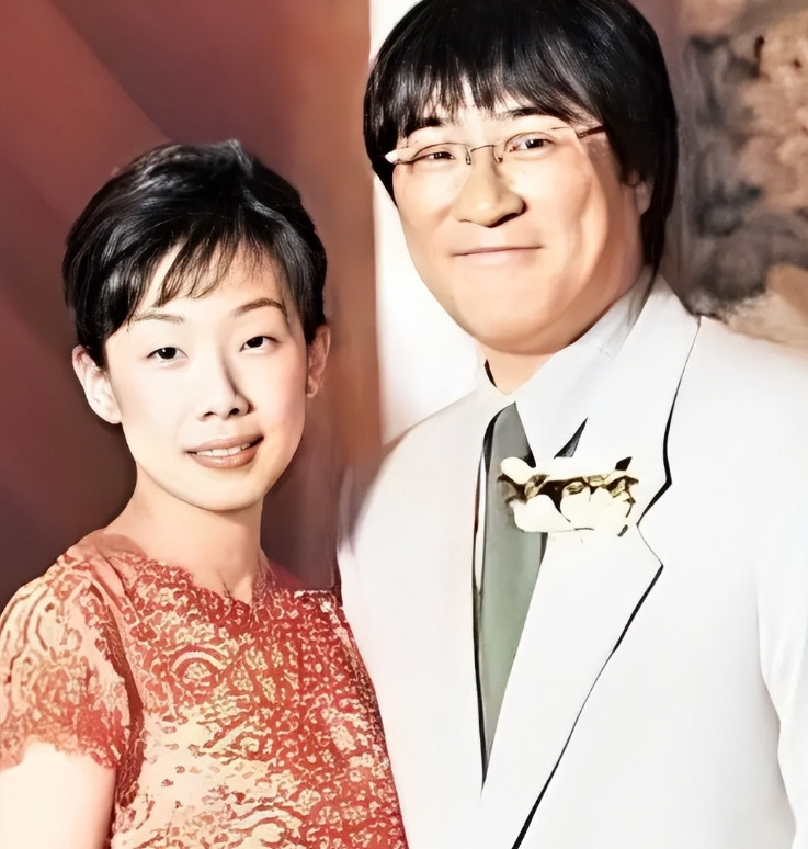 2003年，林忆莲向李宗盛提出离婚，李宗盛坦言：我年近半百，却要妻离子散，真的是