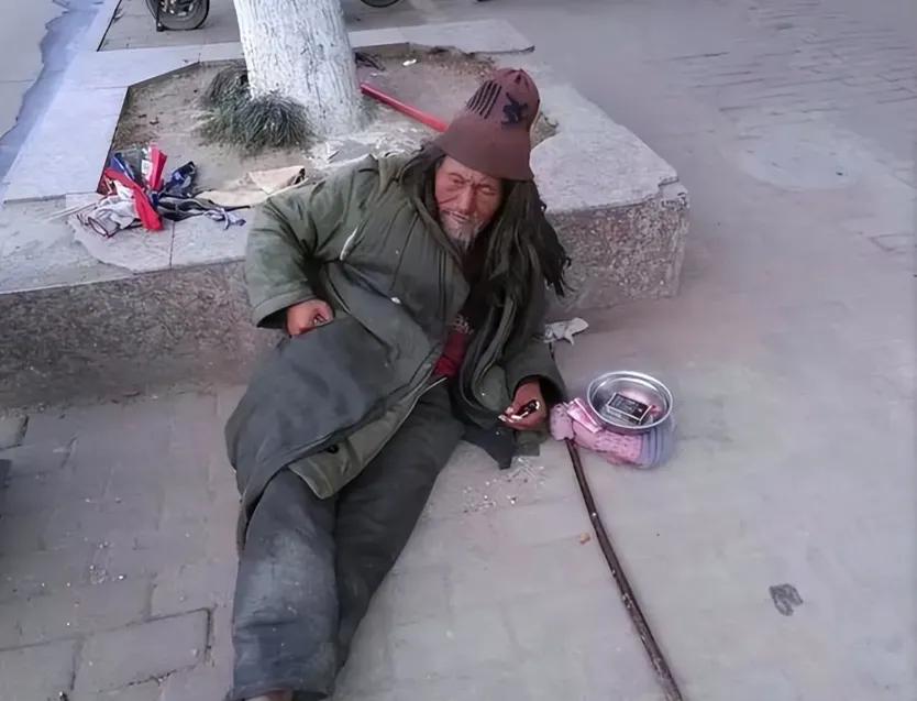 啥是真正的穷人斩杀线？不是钱没了，而是你心里那套人生剧本突然崩了！看看身边，