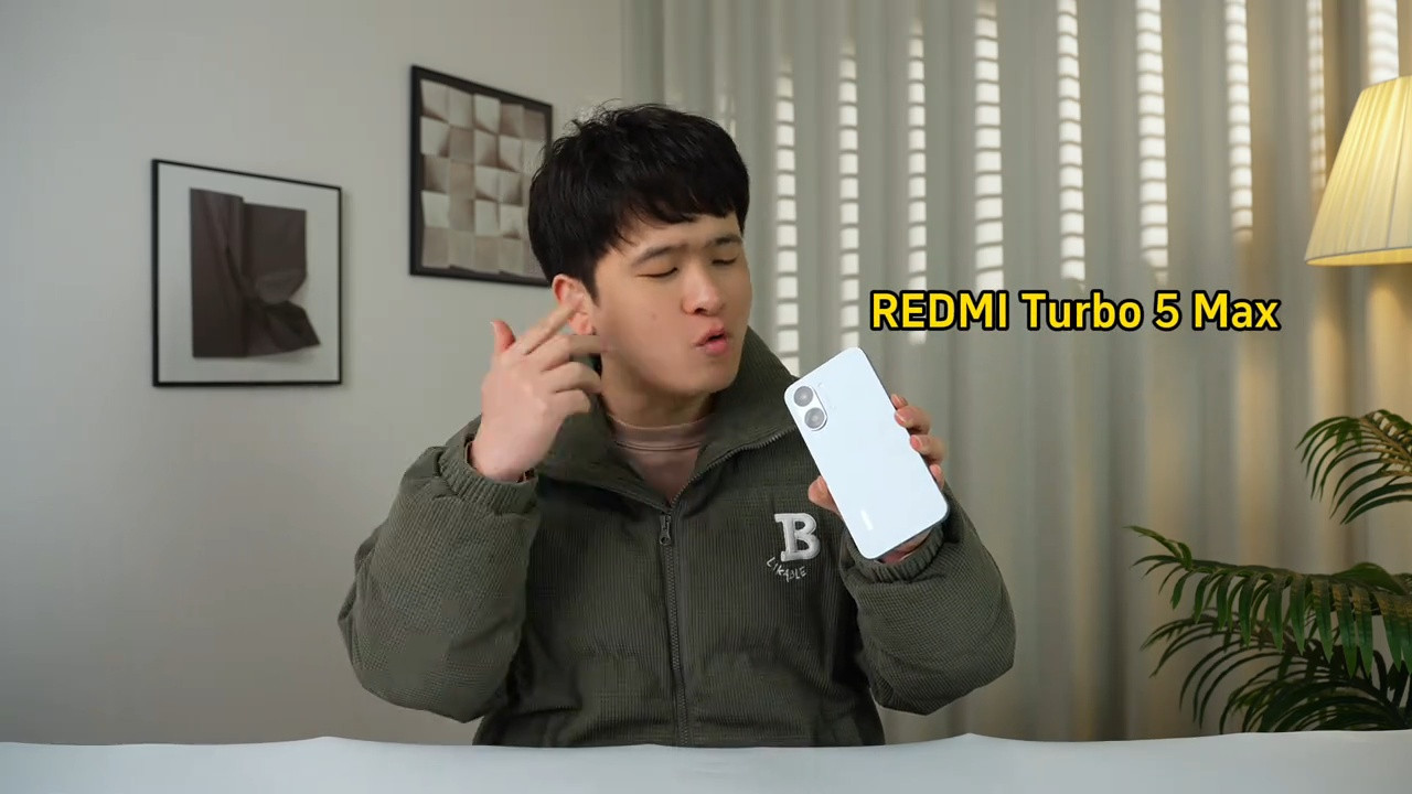 红米Turbo5Max性能怪兽：旗舰体验震撼登场