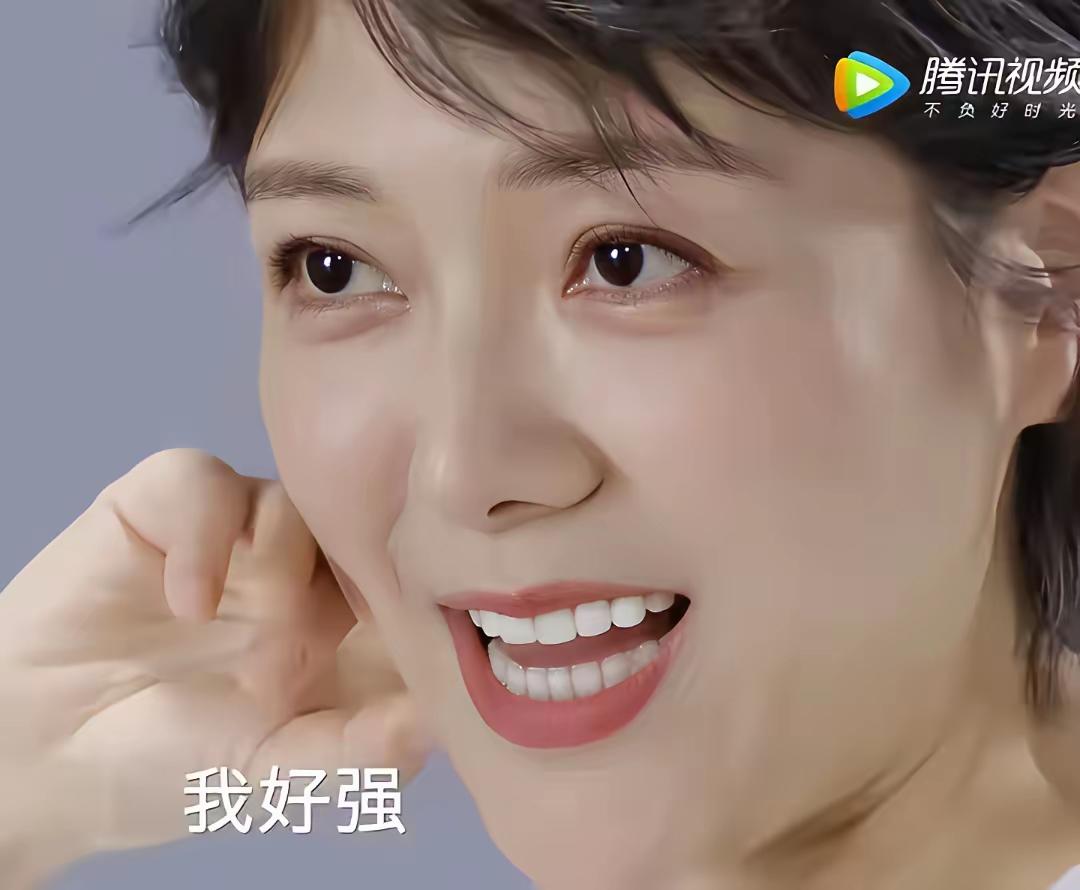 杨乐乐这事，我琢磨了一下，她不是没钱，不是没时间，是没别的事干。天天给上