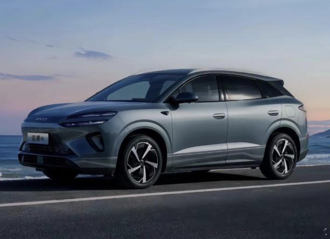 很多电动车主都懂：市区开续航挺实，一上高速就“掉电飞快”。比亚迪最近量产的可变磁