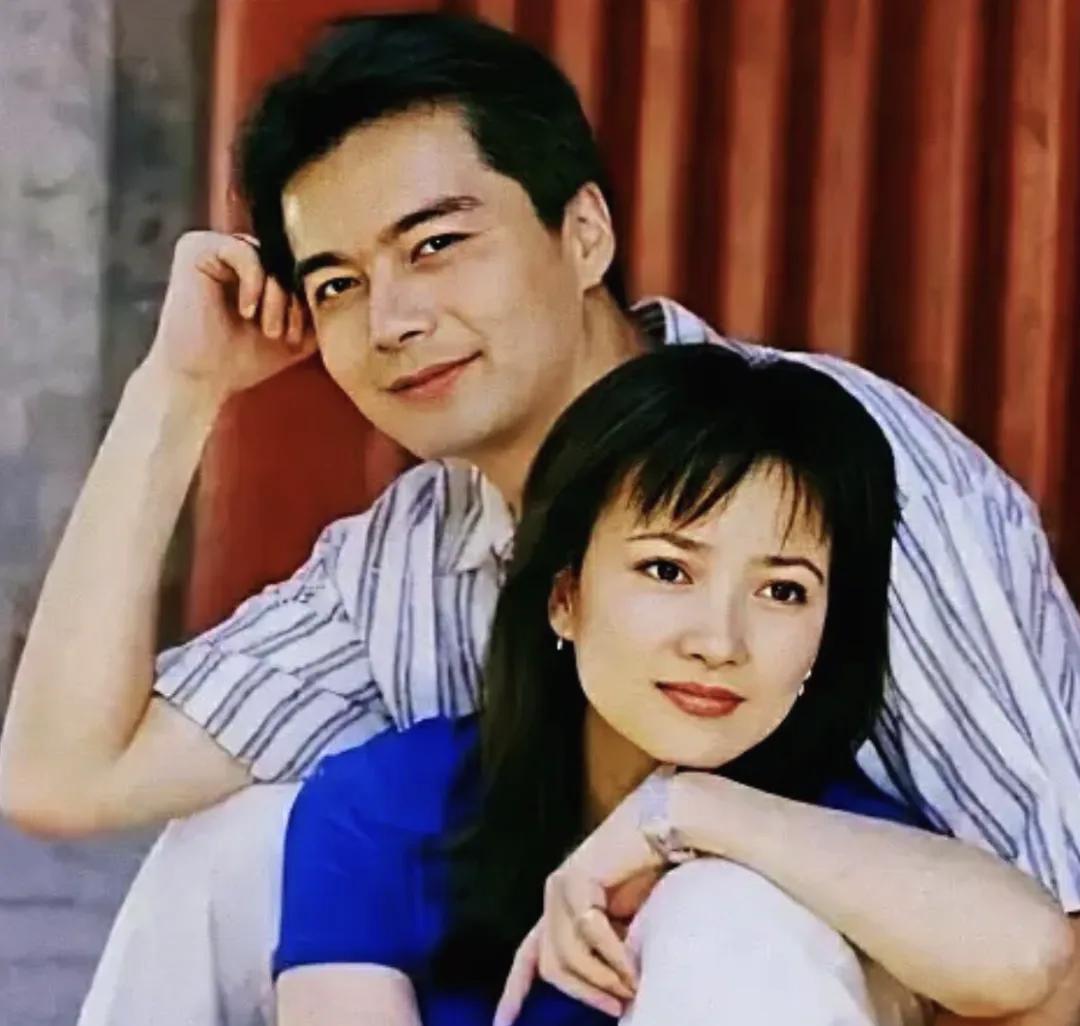 许亚军曾对何晴说，娶到你是我这辈子最大的幸福。可是，这句爱的誓言却空留遗