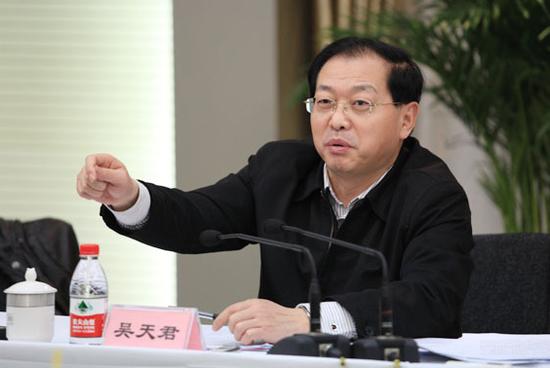 擅长在城乡建设中大手笔的原新乡市委书记吴天君的那些传奇往事！吴天君是河南省自1