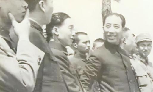1946年，戴笠死后，老蒋亲自下令财政部会同调查局清查戴笠遗产，结果第一天清查，