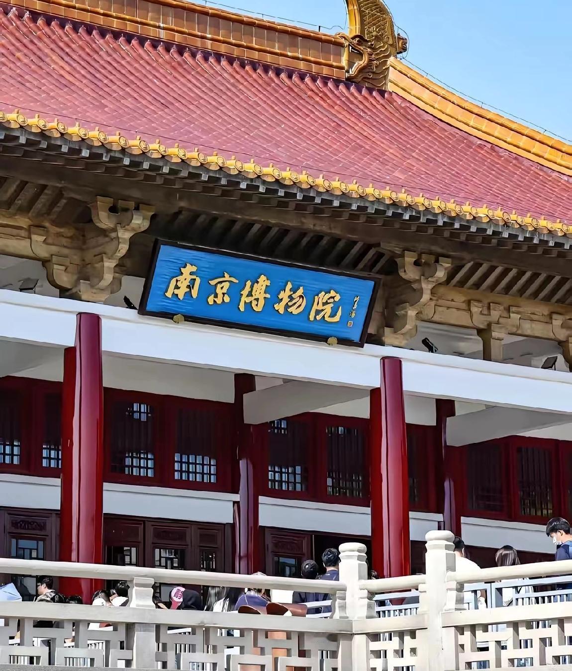 终于捂不住了。国家文物局介入，省厅成立专班，这阵仗，说明事情真的闹大了。​想