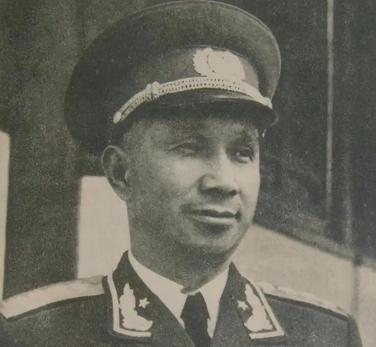 1958年毛主席深情提问萧劲光：你认为粟裕这样的人到底怎么样呢？1958年4月