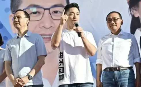 蒋万安与郑丽文堪称国民党金童玉女，假如蒋万安要挑战大位，不妨选择郑丽文作为副手，