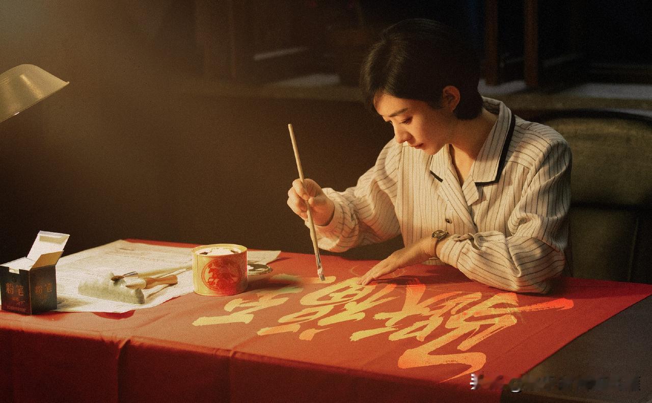 【赵丽颖李秋萍：春节快乐！】[烟花]烟火向星辰，所愿皆成真。赵丽颖李秋