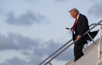 特朗普现在已经开始昏招频出了，人越是着急就越容易犯错。 近期美国对东大，欧盟