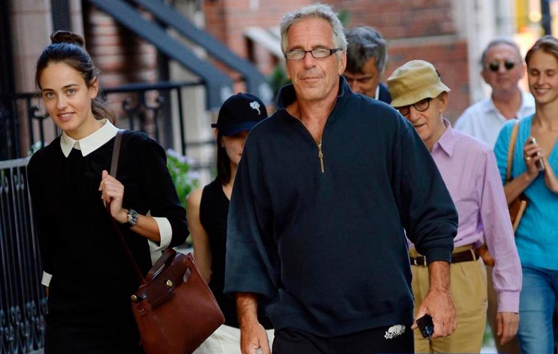 英国《每日电讯报》2月1日称，最近美国司法部大规模解密并发布了与杰弗里·爱泼斯坦