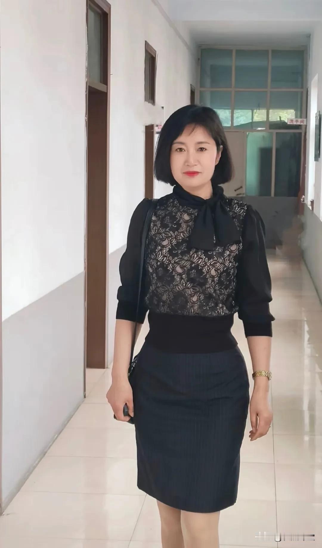 年少不知阿姨好