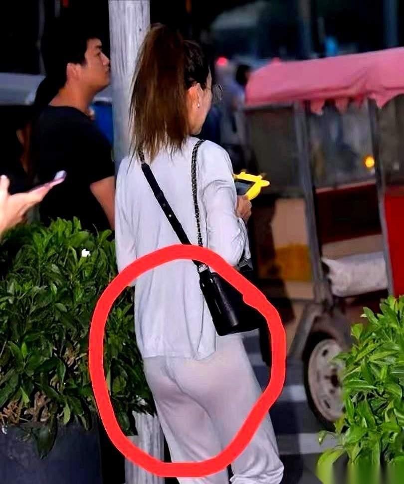 露腰装被骂伤风败俗？12亿人怒怼：我的衣服我做主！