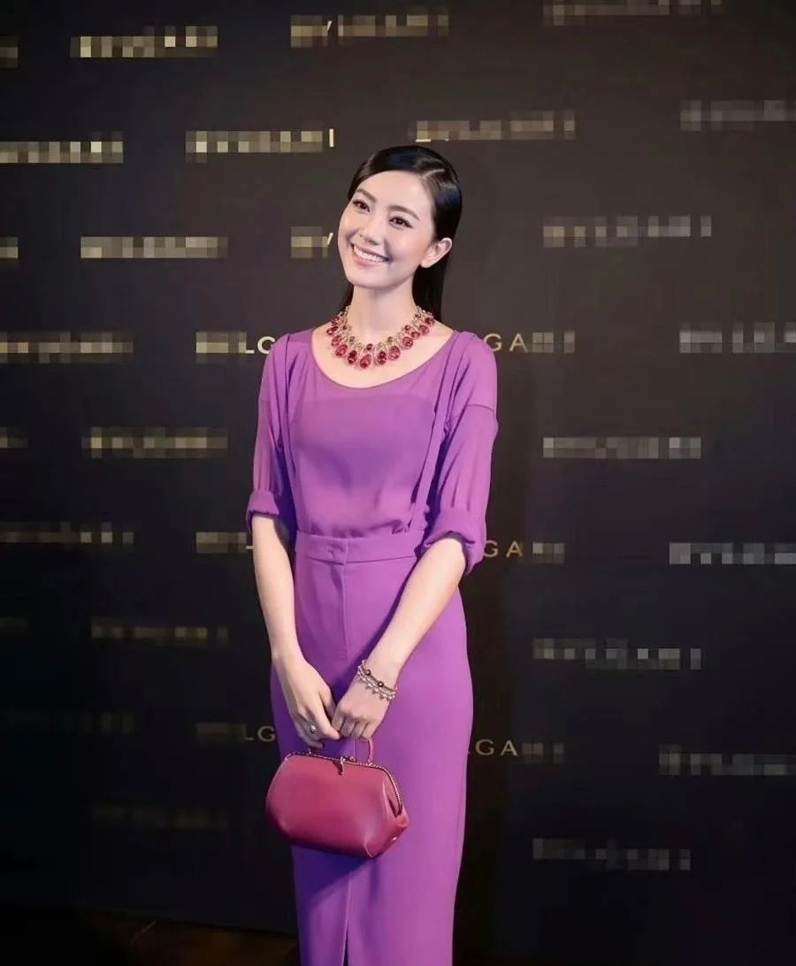 高圆圆啥情况，感觉医美了，怎么都不像她了​​​