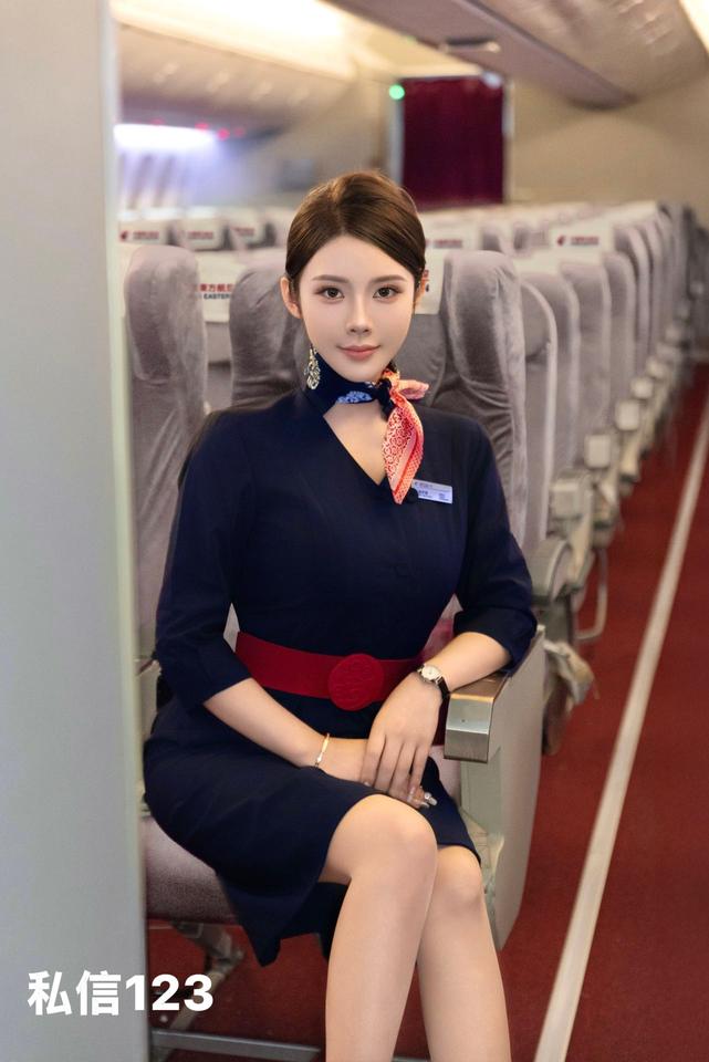 空姐空乘风采，优雅气质尽显！空姐空姐职业照气质空姐空姐写真空乘职业照空