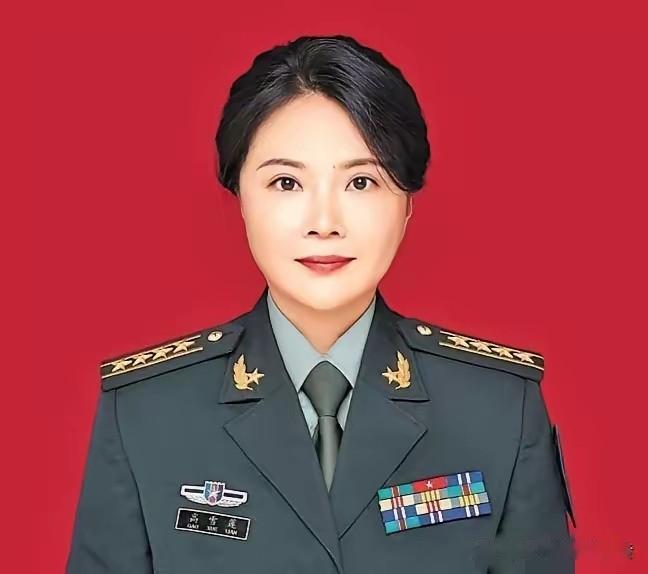 高雪莲，女，汉族，1976年10月出生，中央军委审计署驻西部战区某审计局审计员，