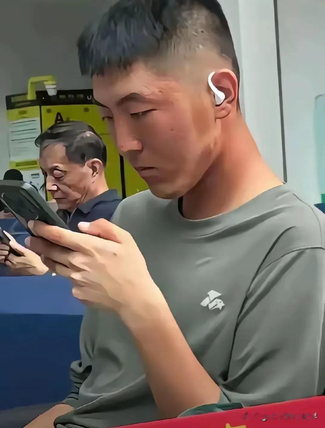 他们才是我们最该追的星！帅气、霸气都是最基本的，最关键的是，他们能吃苦耐劳，