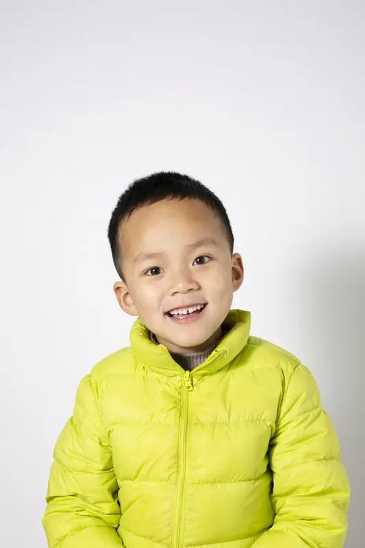 四川两岁男童家中失踪近5个月，扒出来的细节：原来，男童失踪当天，家中只有老人和