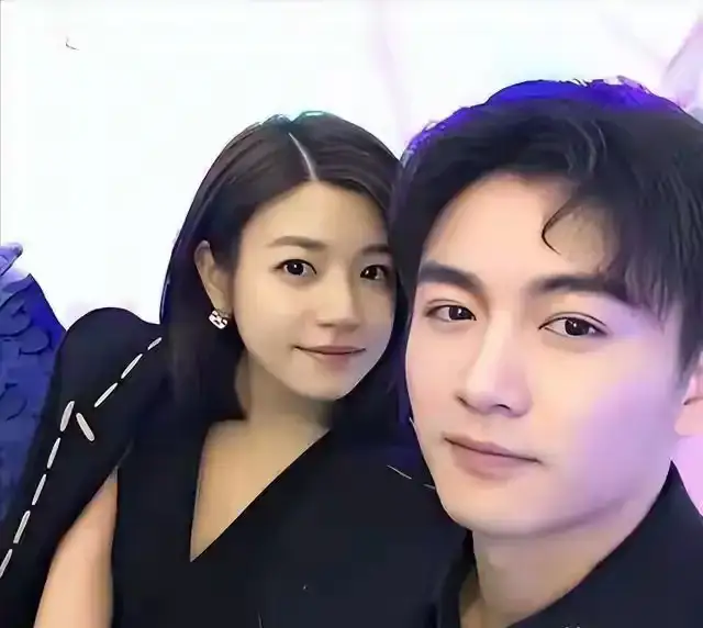 离婚见人品！听到陈妍希妈妈节目上说，她和孩子的奶奶都会帮带娃…还有一件事，更让我刻骨铭心！当年分开时