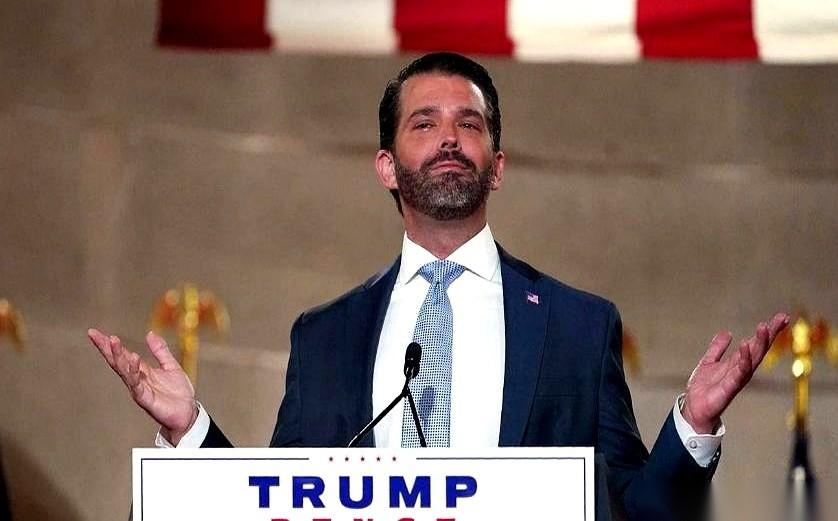 川普这局还没赢呢，2028年的“太子”都快安排明白了。我跟你讲，这老头儿压根就