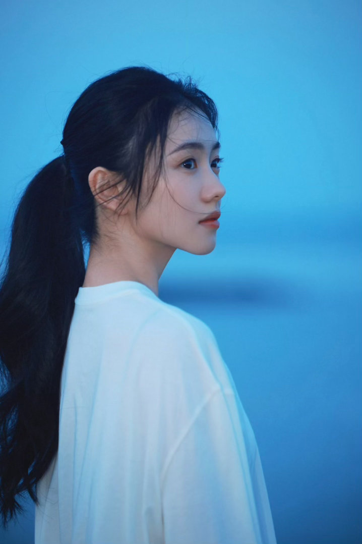 刘浩存官宣2026美好奇妙夜刘浩存一起见证美好发生刘浩存一起见证美好发生，又可