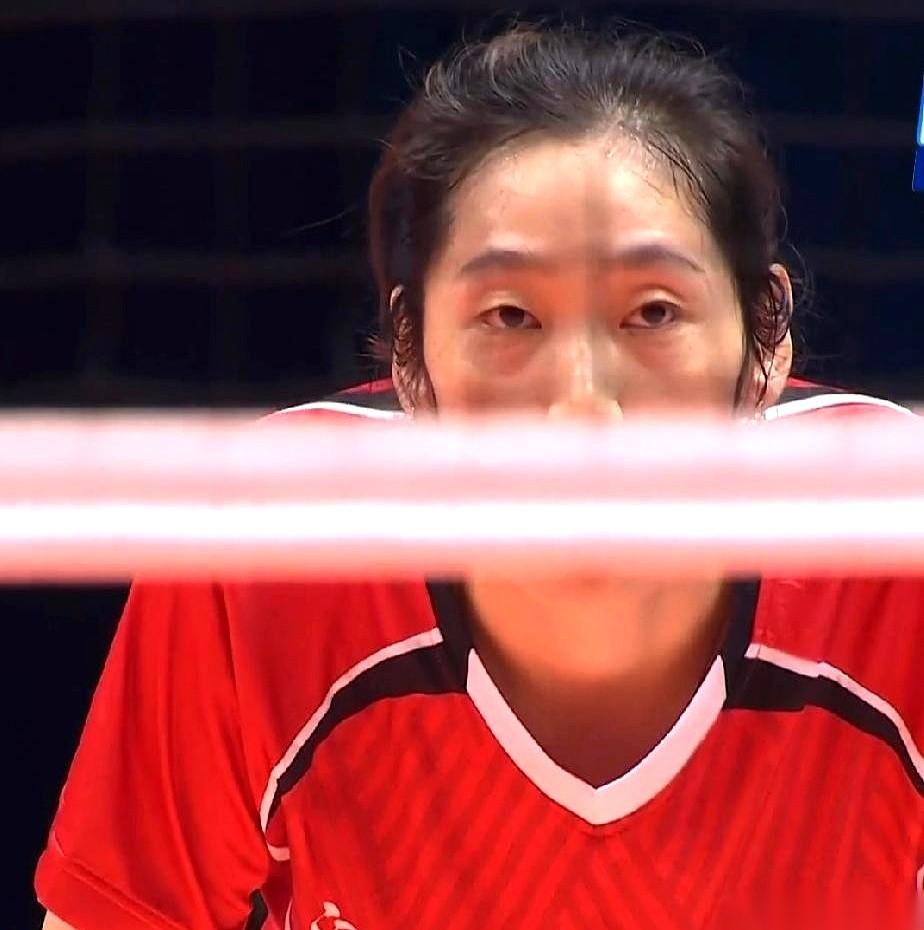 下午一点，河南对上海。说真的，全国人民都知道，看河南队，就是看朱婷。但今天这