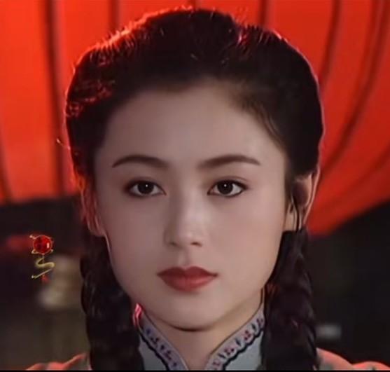 林青霞和陈红谁才是第一美女？如果把林青霞和陈红放在一起来比较，你觉得谁会更美，她