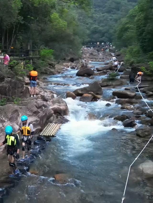 广州大丰峡谷｜夏日玩水天花板，藏在增城深山的清凉秘境夏天逃离城市酷暑，不必远