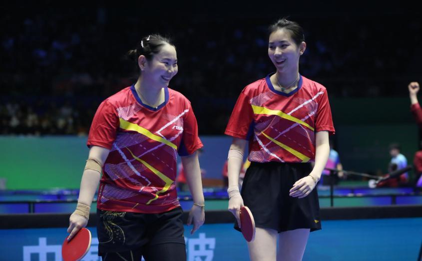 孙颖莎，快把王添艺还给我们山东！王添艺作为国乒第一美女，居然被莎莎拐去了河