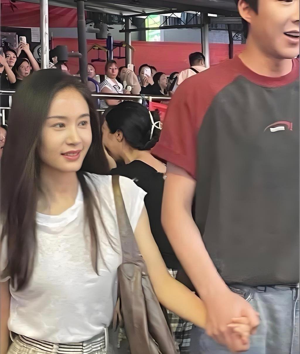 差点没认出来真人比电视还漂亮