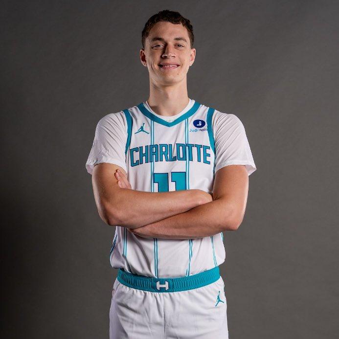湖人看中被黄蜂截胡的卡尔克布伦纳看起来确实不错。2025年NBA选秀，湖人原本