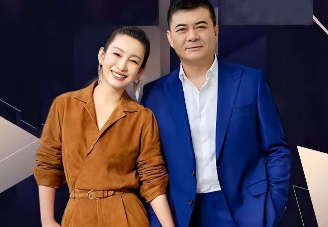 2011年，王新军让秦海璐做他女朋友，秦海璐说：你有老婆孩子，难道想婚内出轨？结