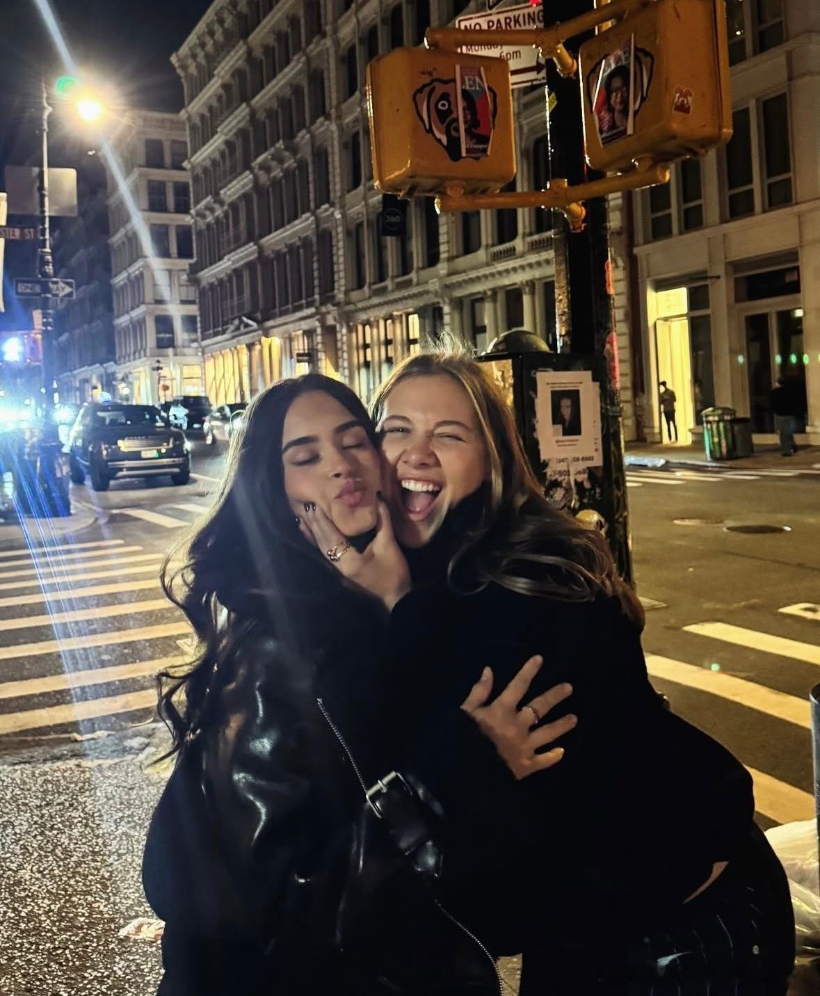 阿尼西莫娃！纽约街头，和姐妹们逛逛！有我们熟悉的哥伦比亚🇨🇴闺蜜Camila